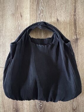 COS | Black Pleated Women's Tote Bag